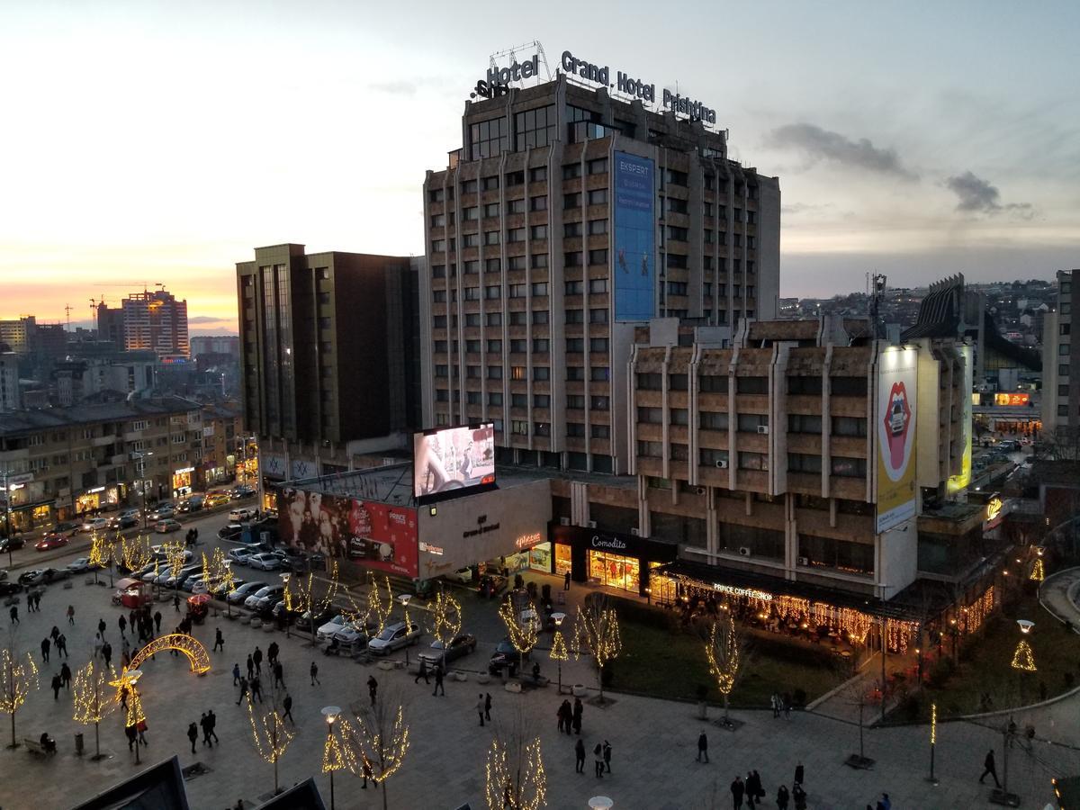 Super Central & Panoramic - Leo'S Apartment Приштина Экстерьер фото