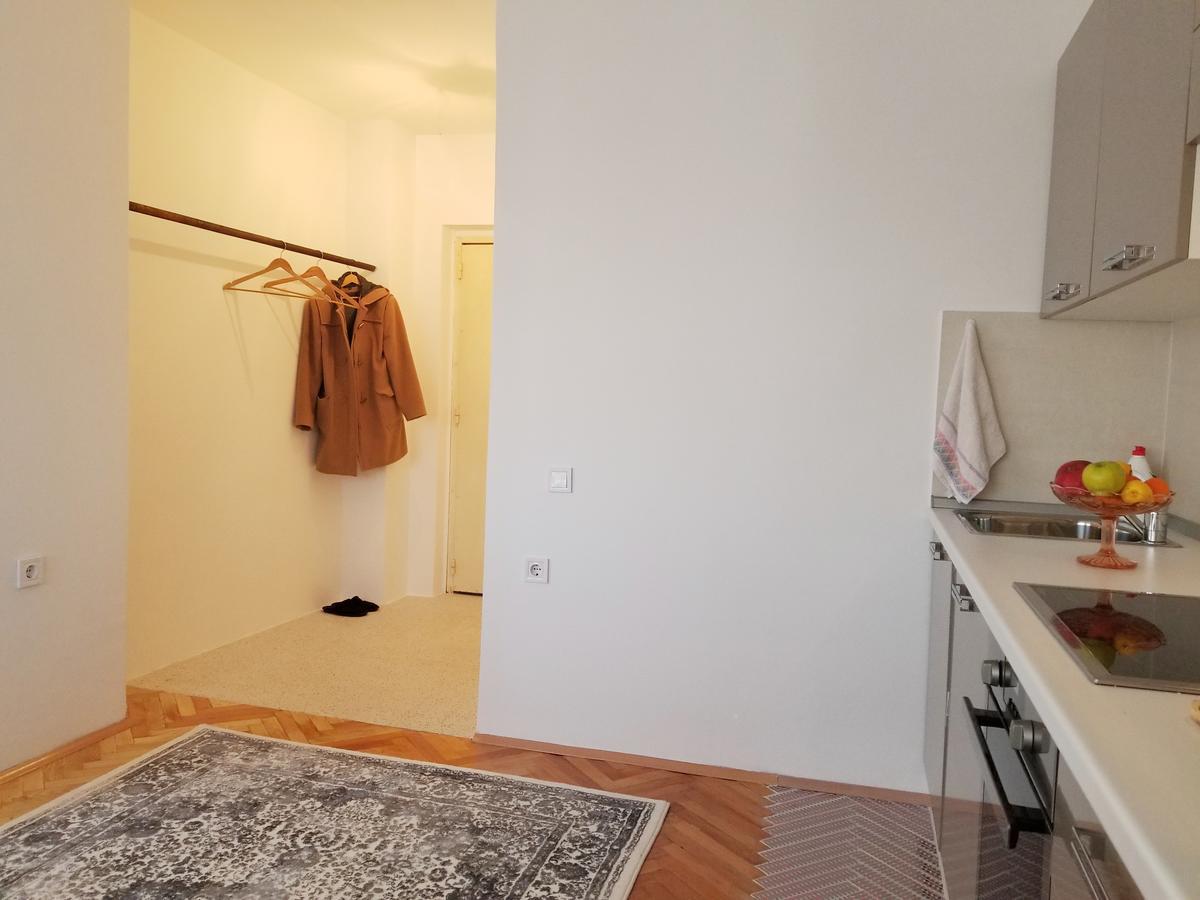 Super Central & Panoramic - Leo'S Apartment Приштина Экстерьер фото